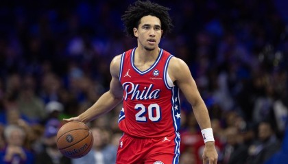 kaiyun-NBA交易截止日汇总：5笔重磅交易全回顾，哈登4年4次被交易